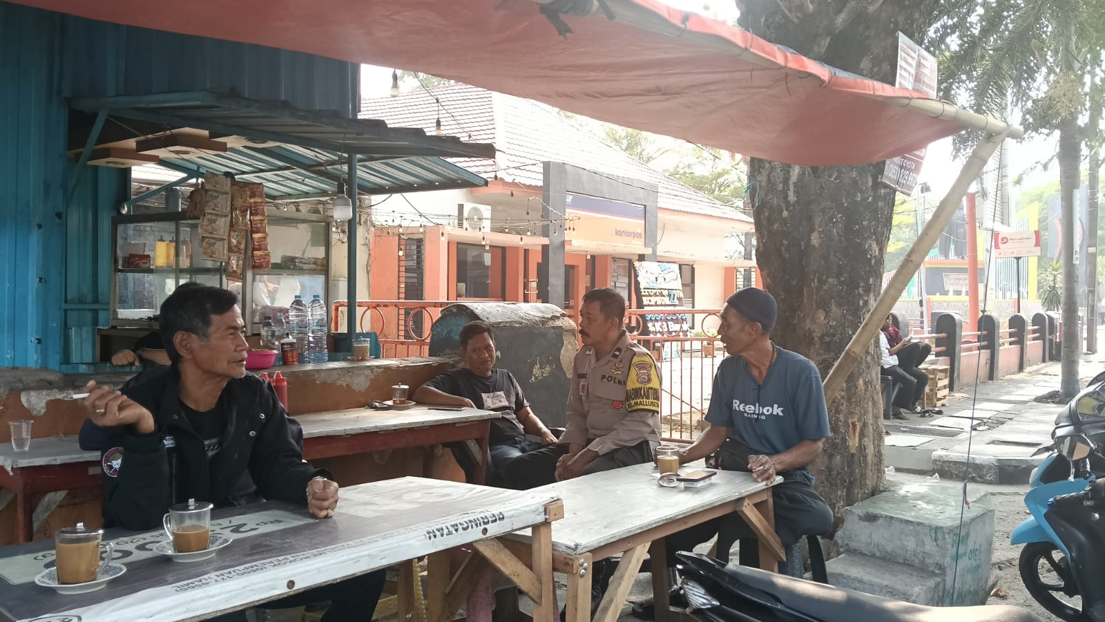 Ngopi Bareng Warga di Parepare, Cara Polisi Deteksi Masalah Keamanan Sejak Dini